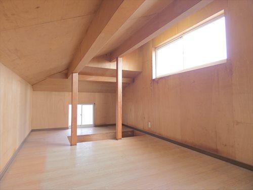 小屋裏収納
