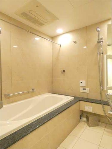 システムバス（浴室乾燥機搭載）