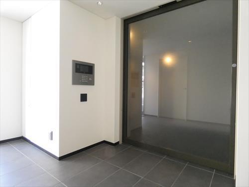 オートロック共用廊下（スマートキー対応）