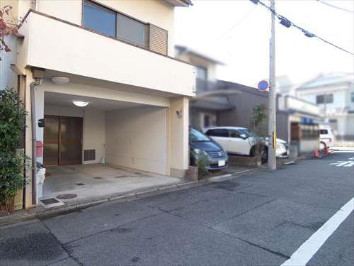 前面道路 （西方向）