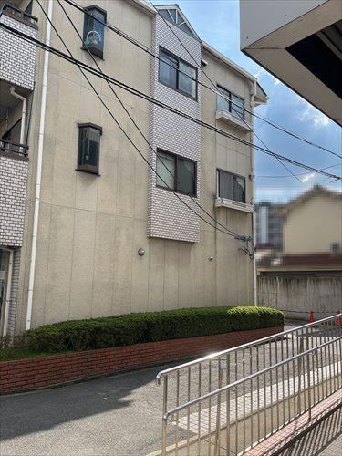 外観と北側前面道路