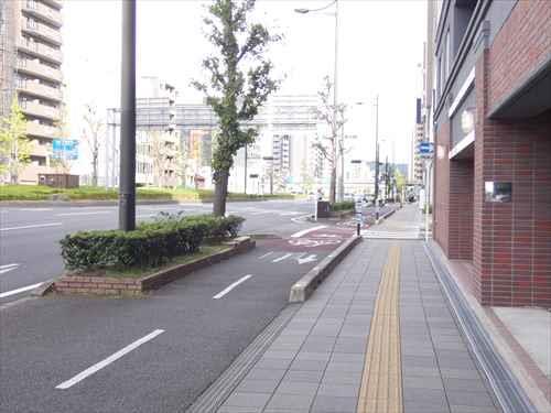 北側前面道路（五条通り）
