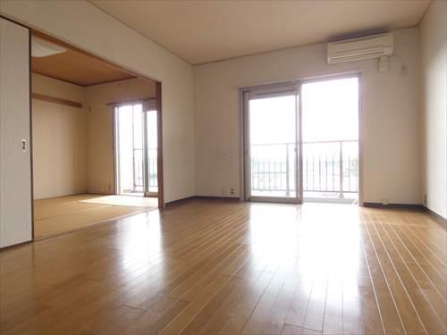 リビングと和室