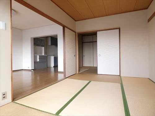 南西側和室（6帖）