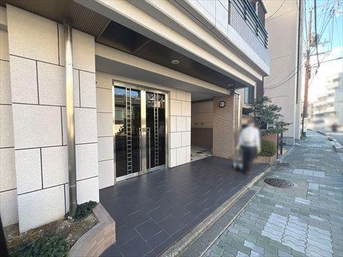 エントランス外観