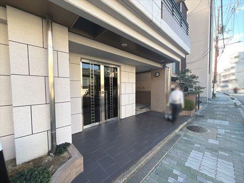 エントランス外観