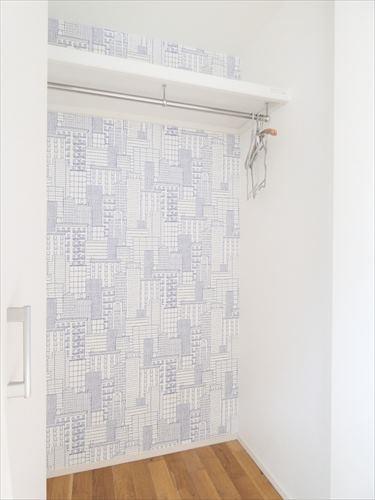 洋室クローゼット内