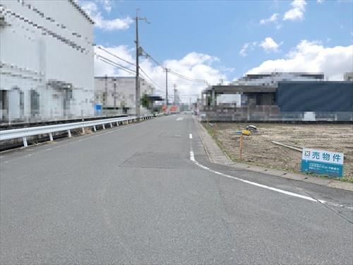 現地と前面道路（2025年11月撮影）