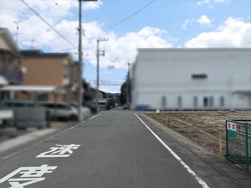 前面道路（2025年11月撮影）