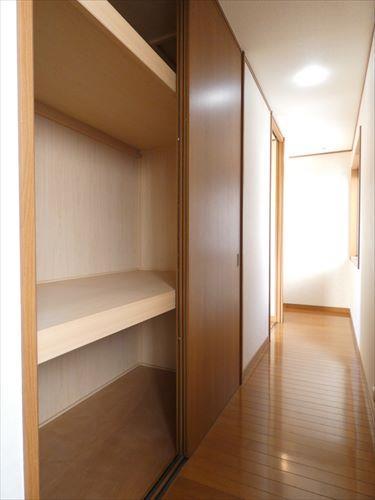 廊下収納