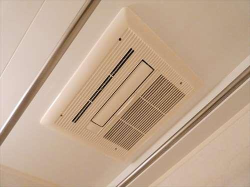 浴室暖房乾燥機