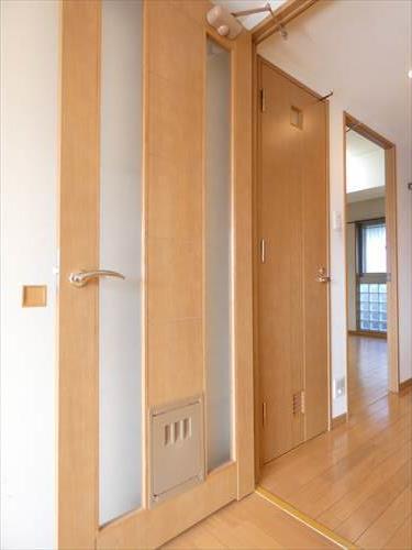 リビングドア（ペットドア付き）