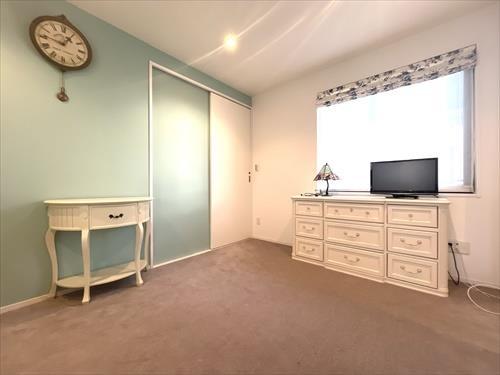 3階洋室（8.0帖）1