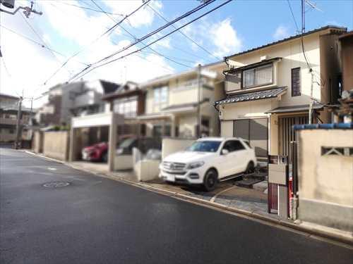 外観と前面道路