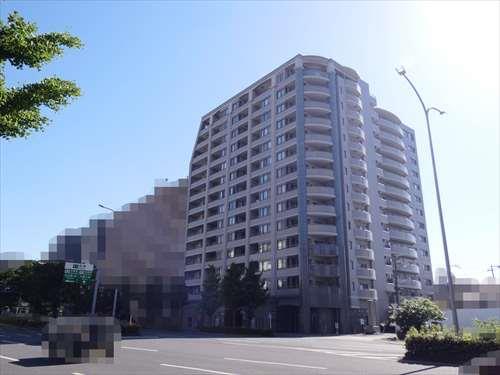 堀川通りに面したマンション