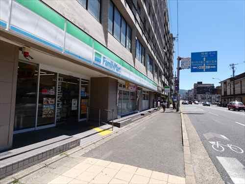 前面歩道
