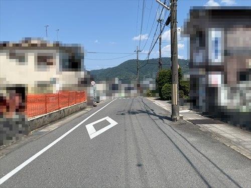 前面道路（南東側）１