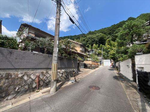 前面道路（南側）