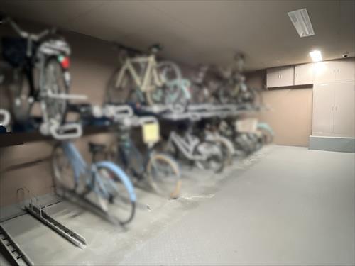 駐輪場（屋内）