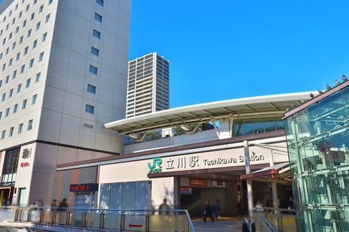 JR 立川駅まで徒歩15分