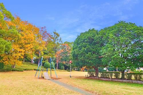 三輪中央公園まで910ｍ