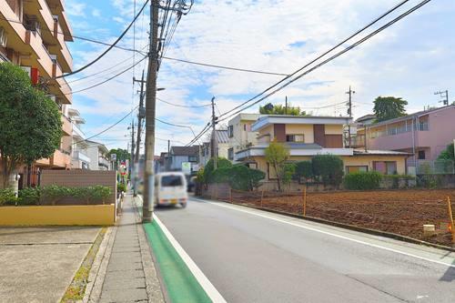 【現地前面道路2024年11月撮影】