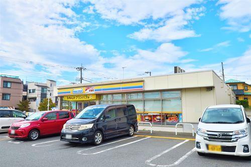 ミニストップ町田小川2丁目店まで440ｍ