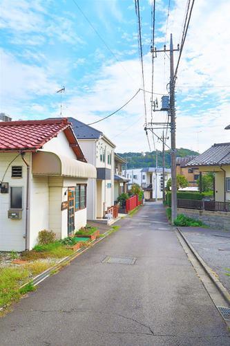 【現地前面道路2024年11月撮影】