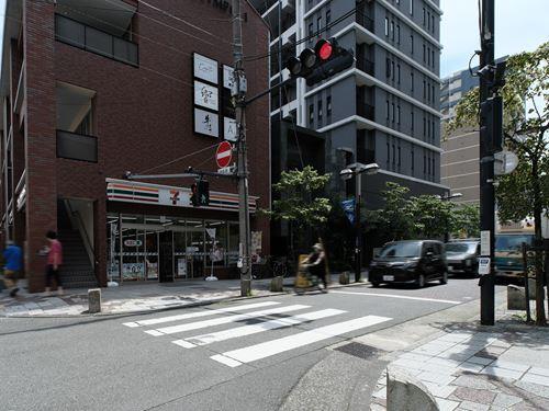 セブンイレブン原町田3丁目店 40m
