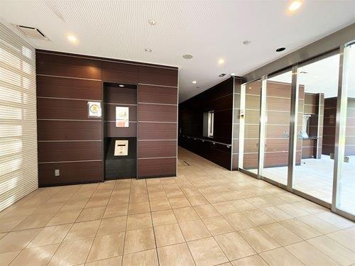 メインエントランス（オートロック）