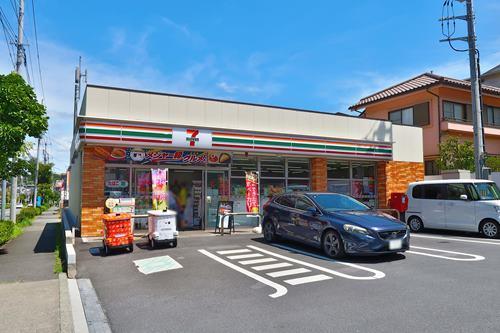セブンイレブン八王子南大沢店まで400m