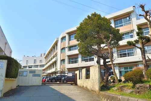 相模原市立相模丘中学校まで770ｍ