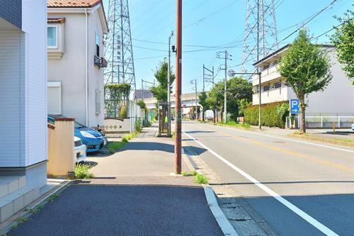 【現地前面道路2025年9月撮影】