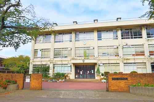 相模原市立清新中学校まで1030ｍ