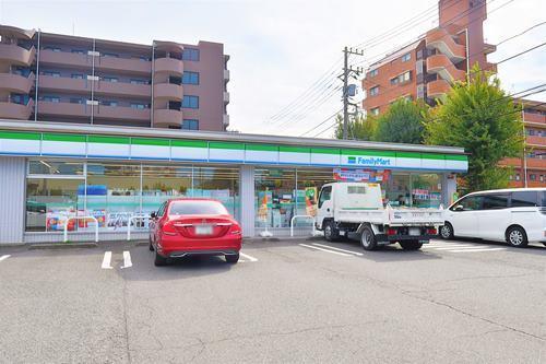 ファミリーマートまで650ｍ