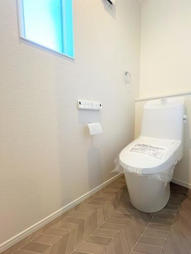 2Fトイレ（温水便座）