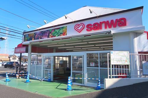 sanwa奈良北店まで800ｍ