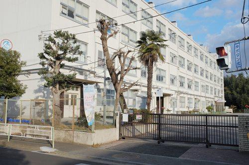 横浜市立長津田第二小学校 250m