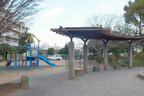 長津田公園 830ｍ