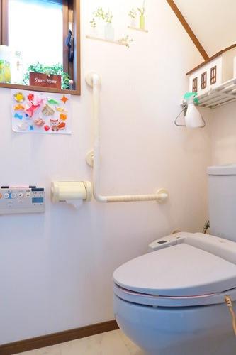 1Fトイレ（温水便座）