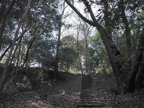 松葉谷戸公園 360m