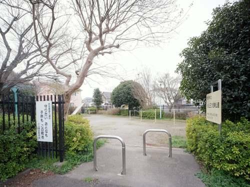 小山三ツ目東公園 1010m