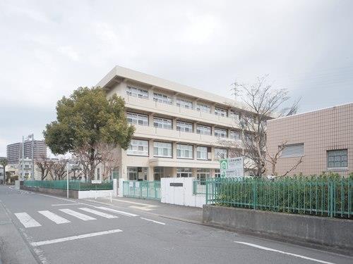 相模原市立谷口小学校 410m