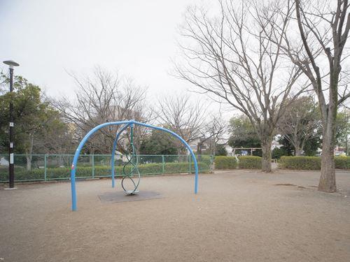 南成瀬中央公園 950m