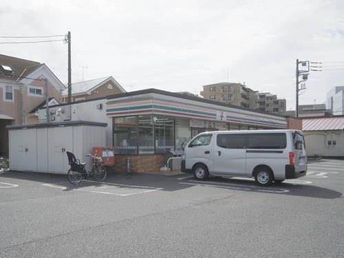 セブンイレブン 230m