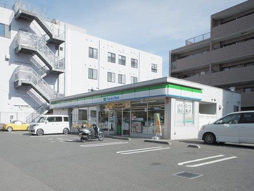ファミリーマート座間小松原店 470m