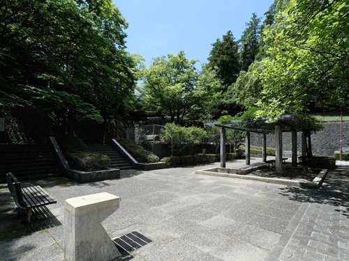 松葉公園 350m