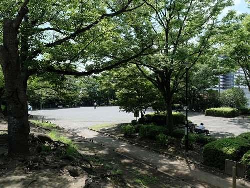 南成瀬中央公園 400m