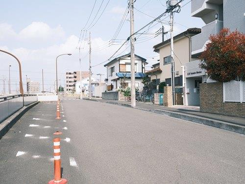 前面道路（撮影 2026.03）