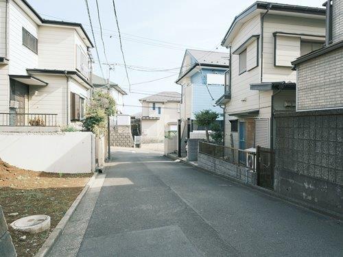 北東側 前面道路